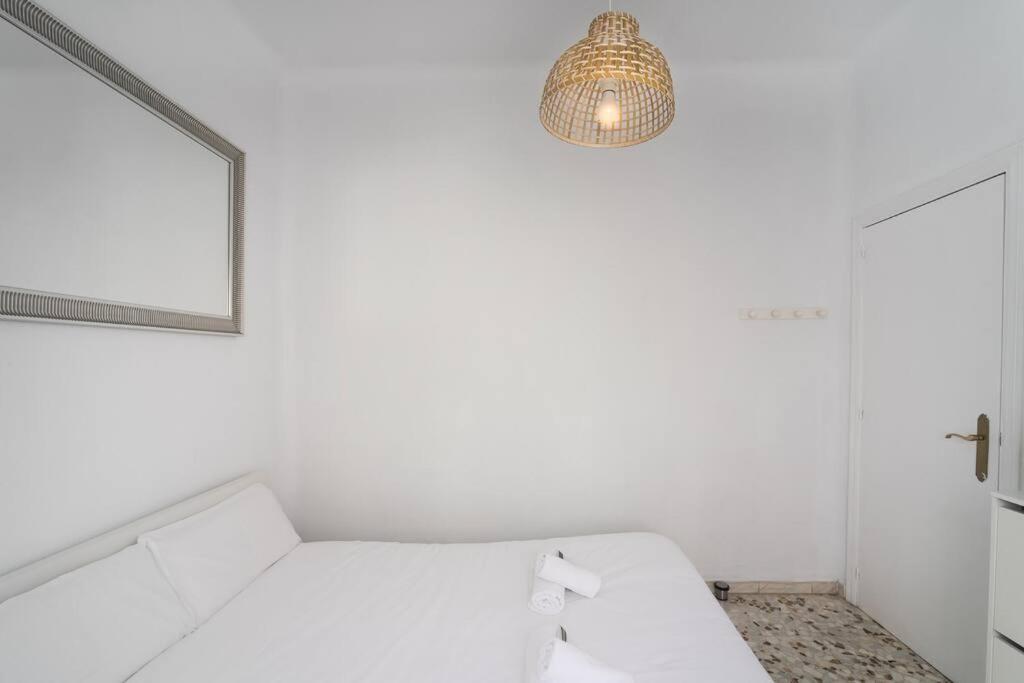 Atico Ispal Con Terraza En Centro 塞维利亚 外观 照片